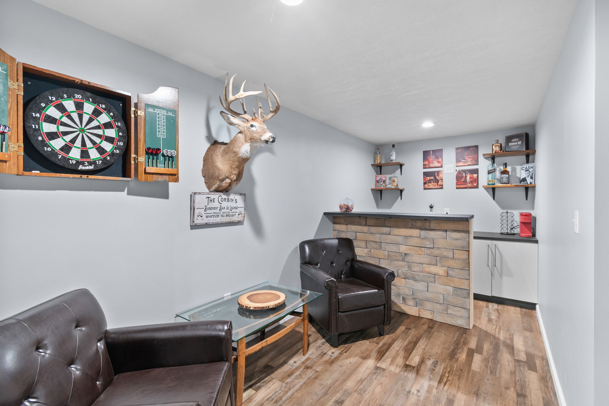 Additional flexible space in the walk-out basement