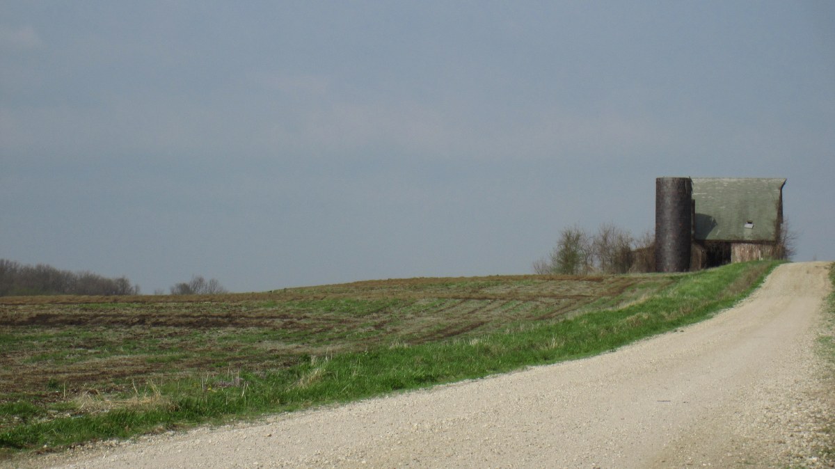 Missouri silo and barn representative of the rural Jackson County area