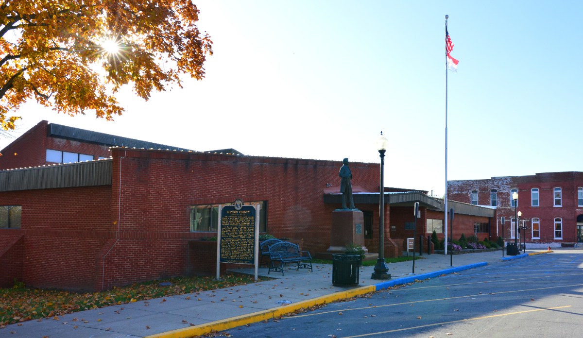 Clinton County Courthouse in Plattsburg, MO