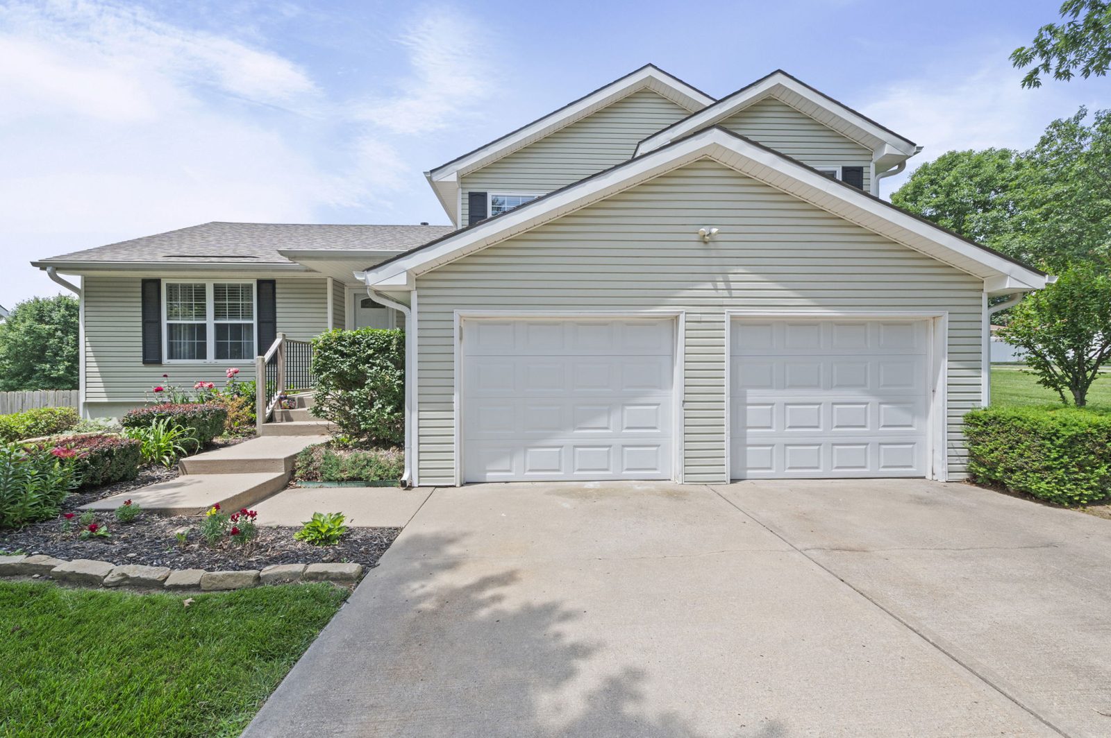 Front exterior of 1700 Todd Street, a tri-level home in Platte City, Missouri
